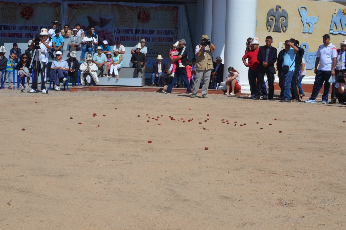 Competitions in ordo at the First World Nomad Games 2014