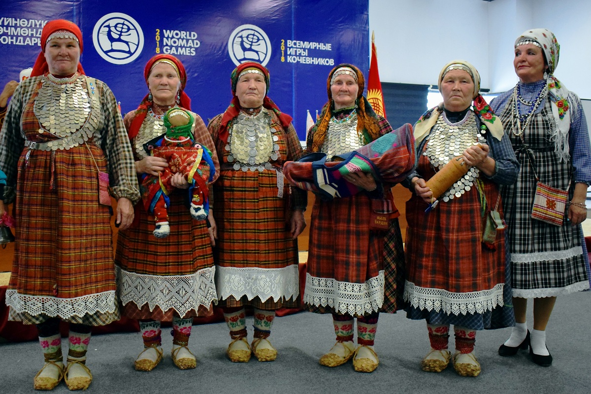Фольклорные исполнители из Удмуртии: В этногородке Кырчын мы окунулись в историю кыргызского народа