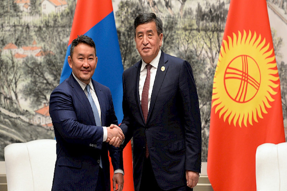 Монголиянын президенти Жээнбековго Көчмөндөр оюндарына келээрин ырастады